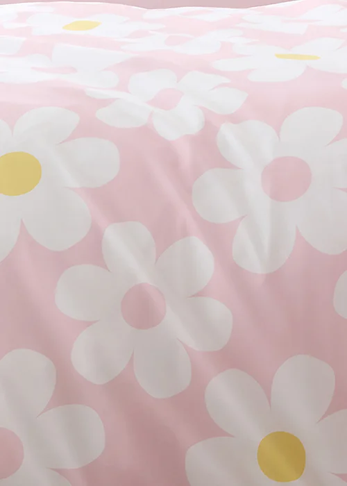 Bedlam Retro Daisy Reversible Pink Duvet Cover Set - Single Image 3