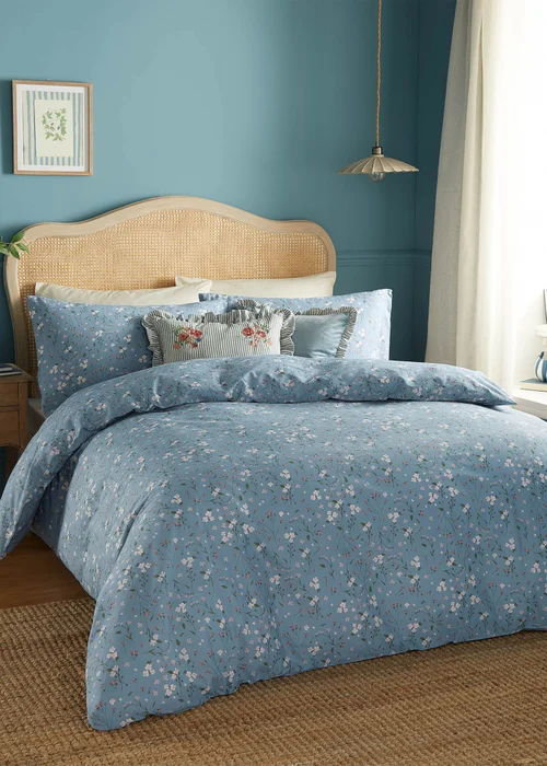 Wylder Bronte Printed Floral Duvet Cover Set Bluebell - Double Image 1