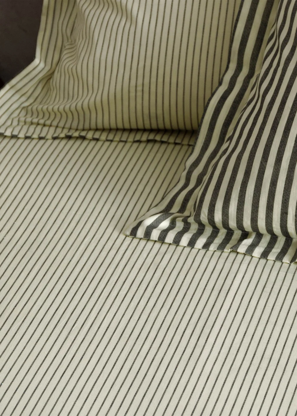 Yard Hebden Melange Stripe Fitted Sheet - Fitted Single Image 2