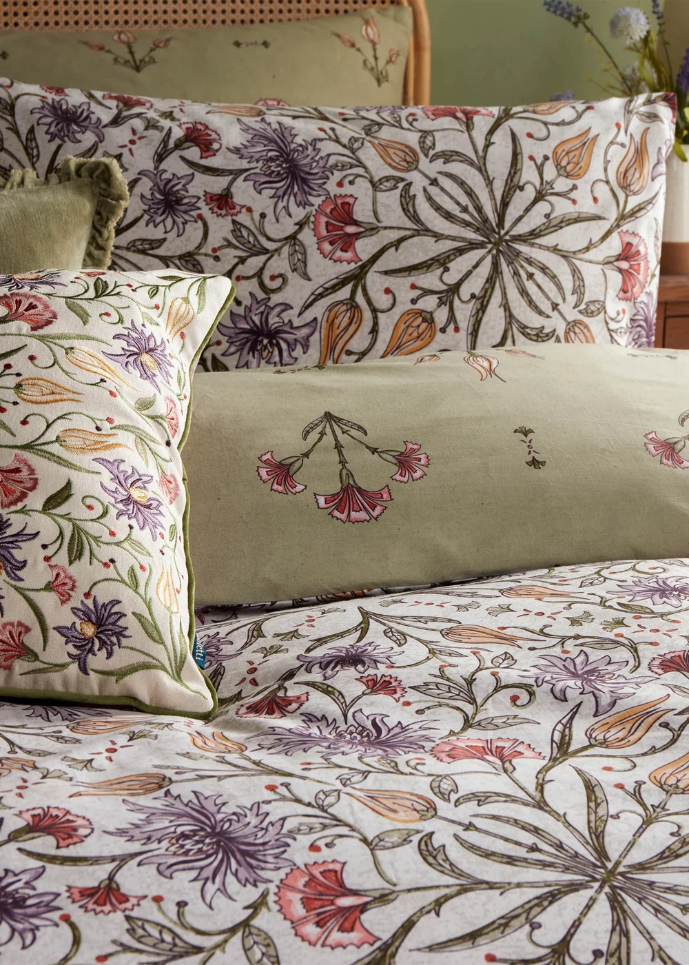 Wylder Tilda Floral Printed Duvet Cover Set - Single Image 2