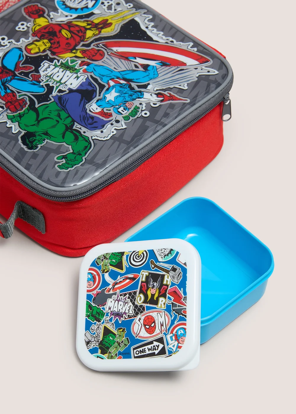 Marvel Bag & Snack Set Image 2