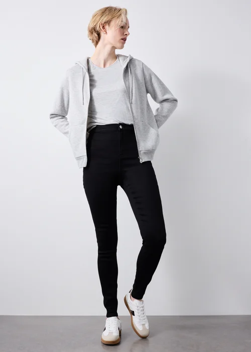 Black Jessie High Rise Skinny Jeans - 8/L29 Image 1