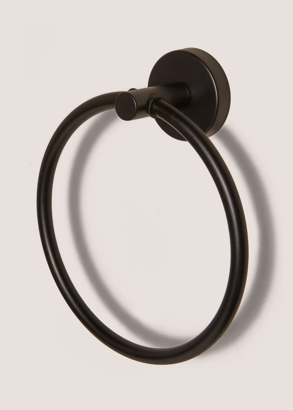Black Towel Ring Image 2