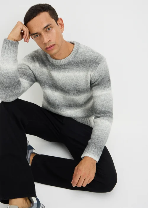 Grey Gradient Design Jumper - XXL Image 2