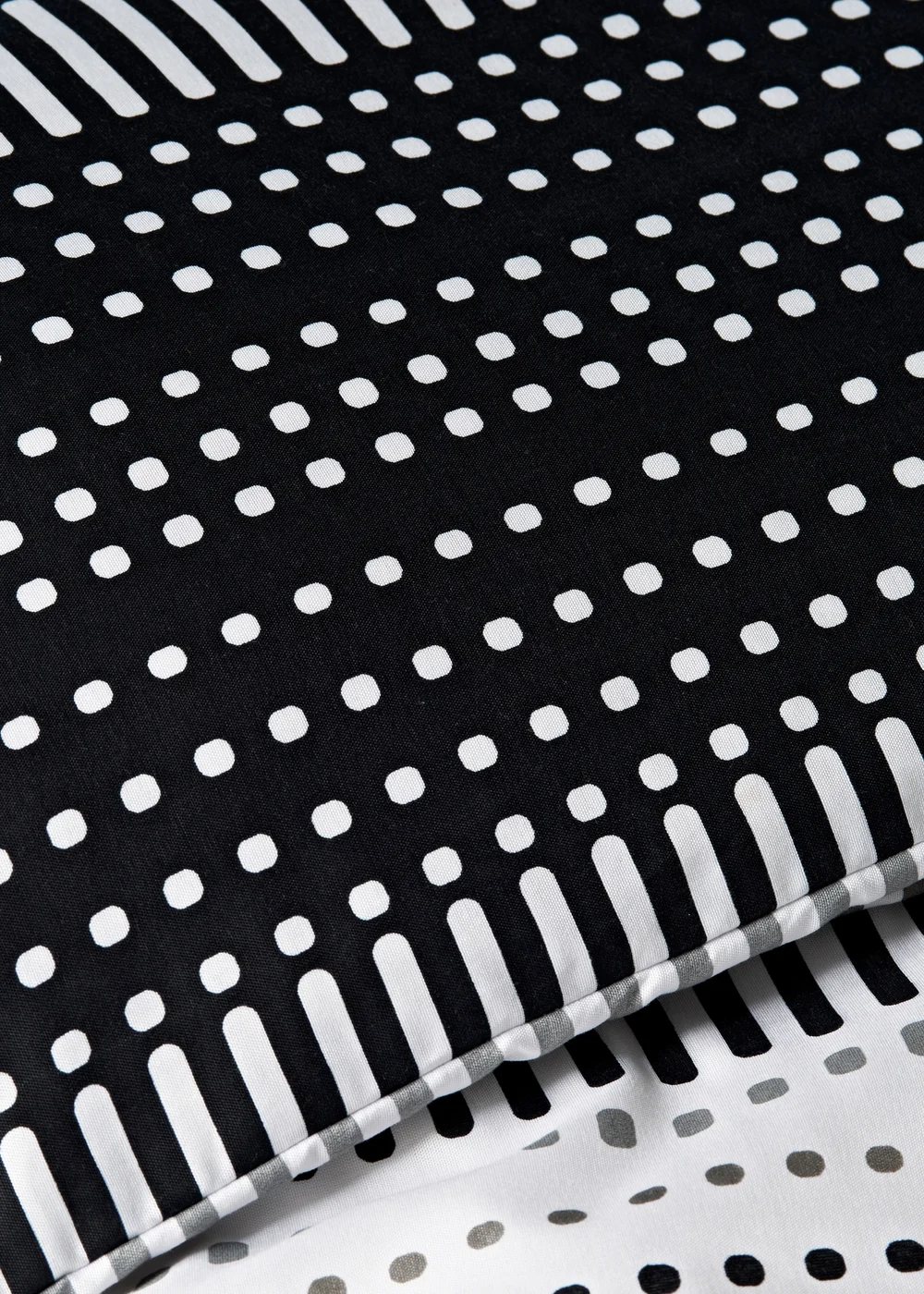 Black Dotty Stripe Duvet Set - King Image 2