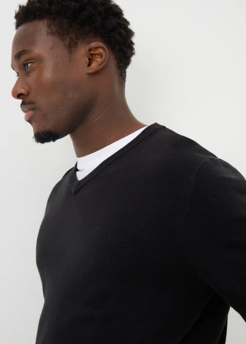 Black Soft Touch V-Neck Jumper - Small Image 3