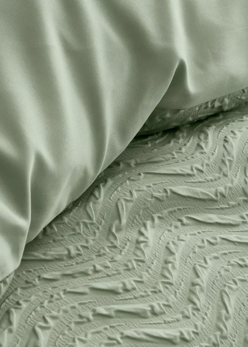 Catherine Lansfield Heatset Wave Duvet Cover Set Mint Green - Single Image 3