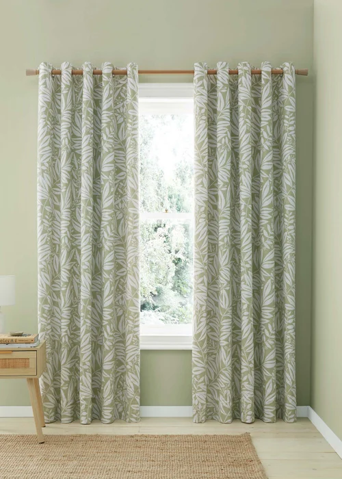 Catherine Lansfield Sorrel Leaf Fully Reversible Eyelet Curtains Green - 66W X 90D (168x228cm) Image 3