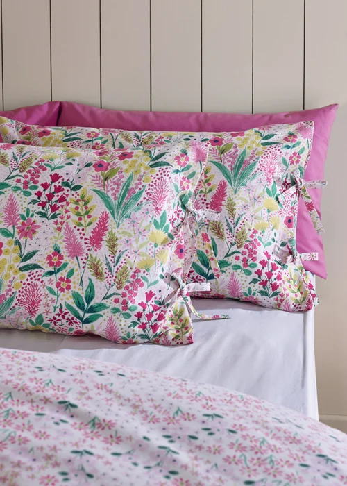 Catherine Lansfield Tilly Floral Reversible King Duvet Cover Set Pink - Single Image 3