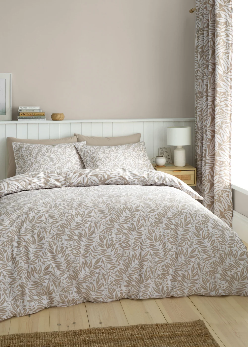 Catherine Lansfield Sorrel Leaf Reversible Duvet Cover Set - Single Image 2