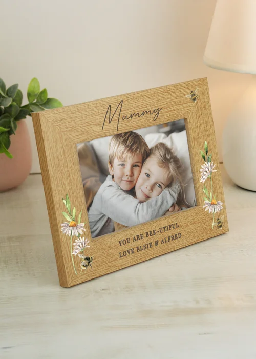 Personalised Memento Company Floral Bee 6x4 Brown Oak Finish Photo Frame - One Size Image 3