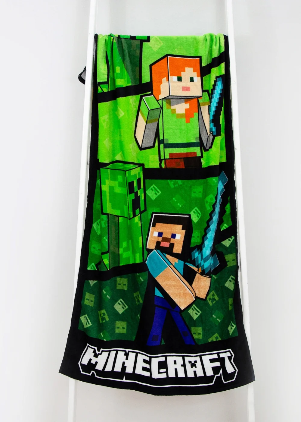 Minecraft Green Plater Beach Pool 100% Cotton Towel - One Size Image 1
