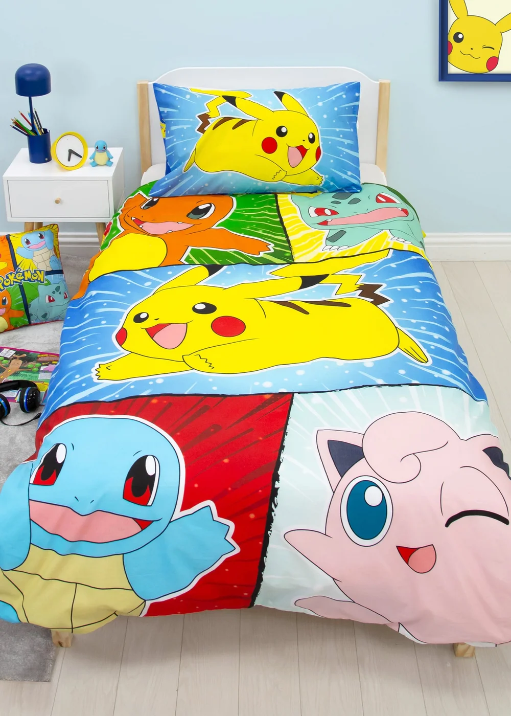 Pokemon Blue Retro Polycotton Duvet Cover Set - Single Image 1