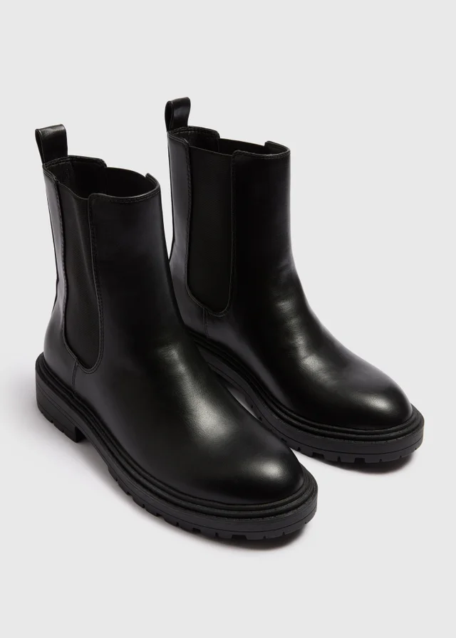 Black Chelsea Boots