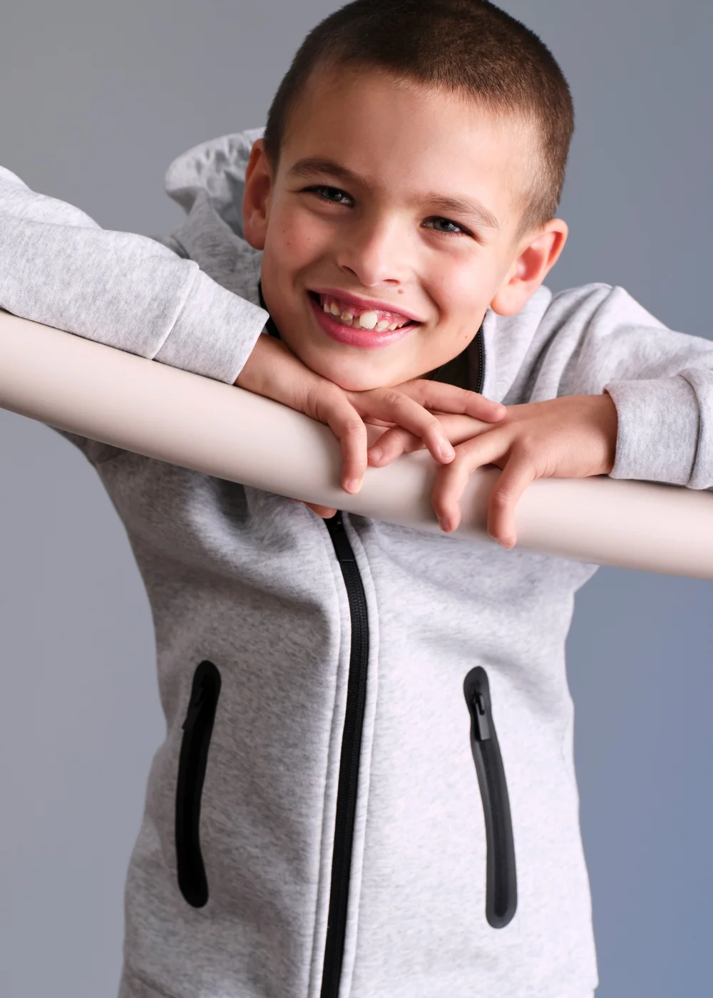 Souluxe Boys Grey Sports Zip Up Hoodie (7-15yrs) - 7 Yrs Image 2