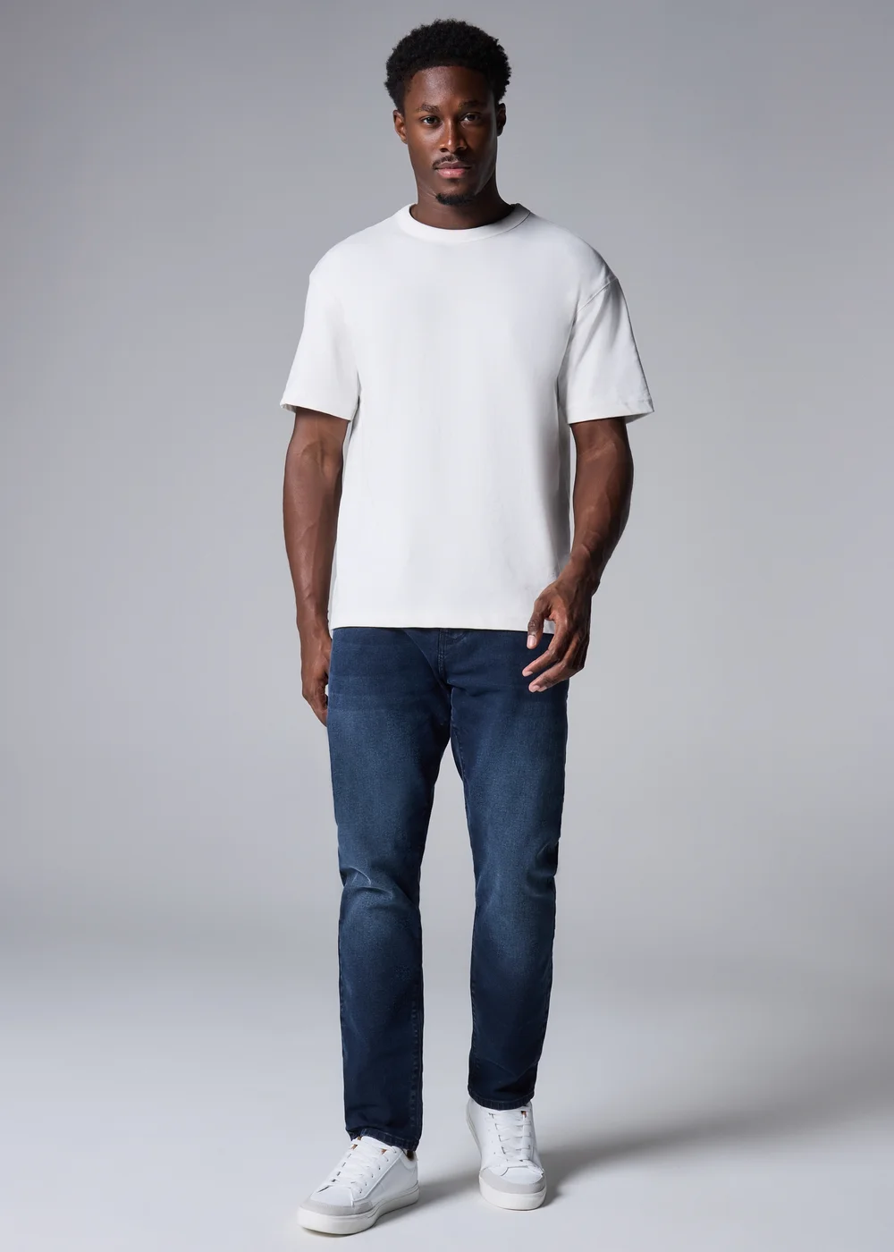 Blue Black Wash Tapered Jeans - 30 Waist Regular Image 1