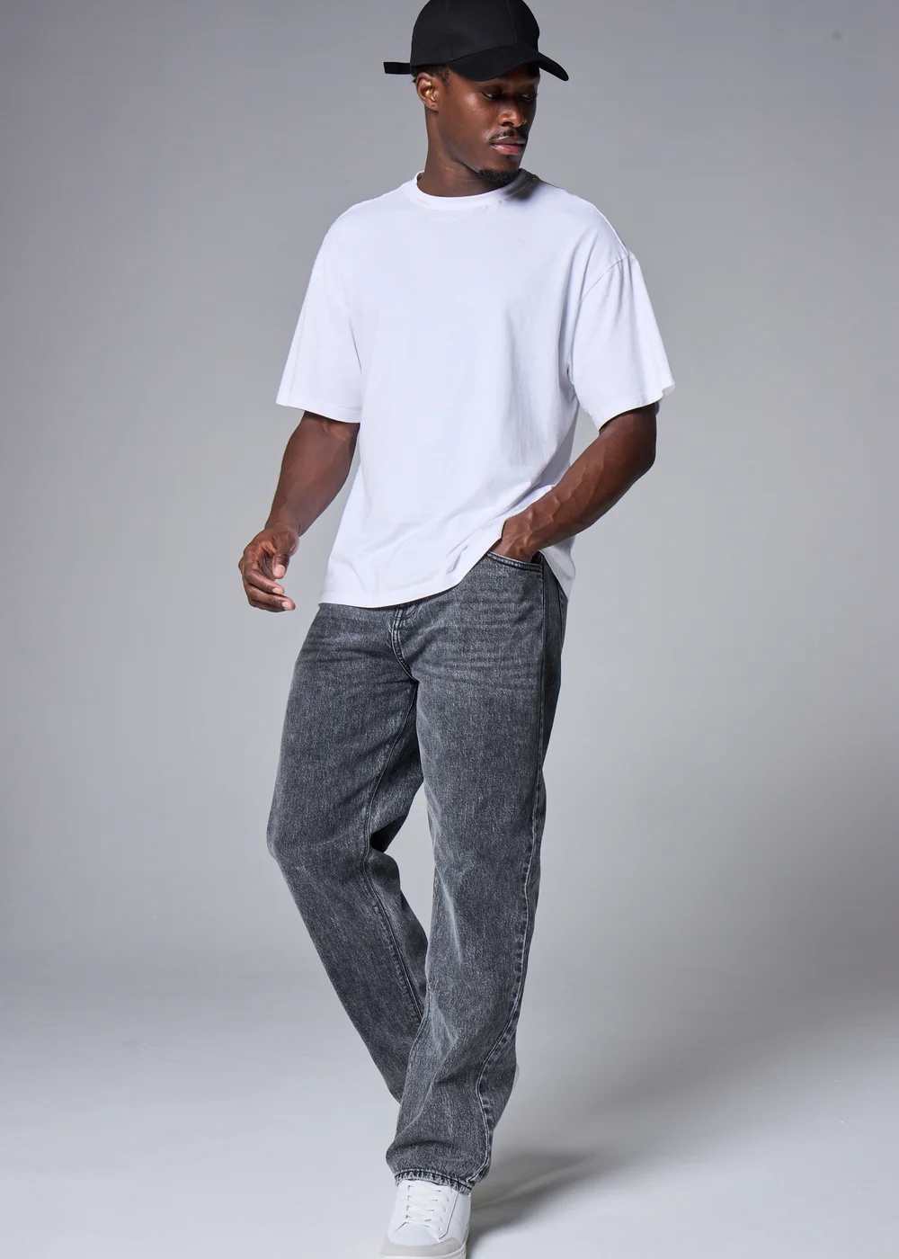 Grey Wash Relaxed Fit Jeans - 30 Waist Regular Image 2