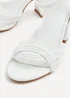Linzi Regina White Faux Leather Block Heeled Sandal - Size 5 Image 5