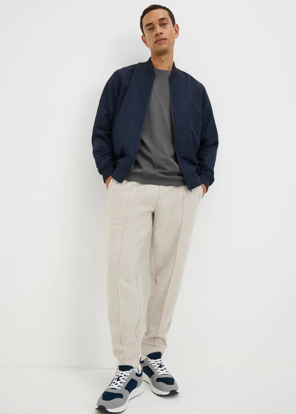 Charcoal Essential Crew T-Shirt - Extra small Image 2