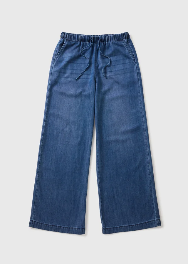 Dark Wash Comfort Fit Wide Leg Jeans