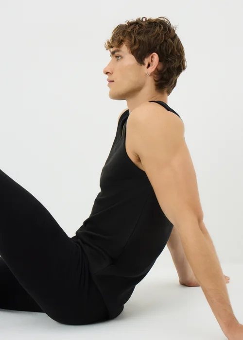 2 Pack Black Medium Thermal Vests - Small Image 2