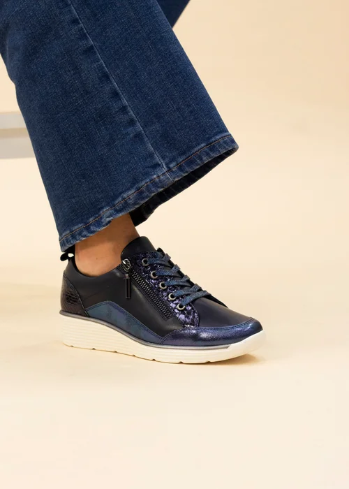 Lunar Blue Kiley Trainer - Size 5 Image 1