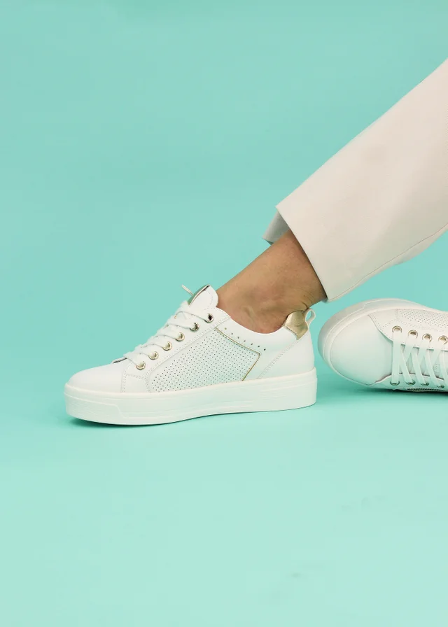 Lunar White Nia Trainer