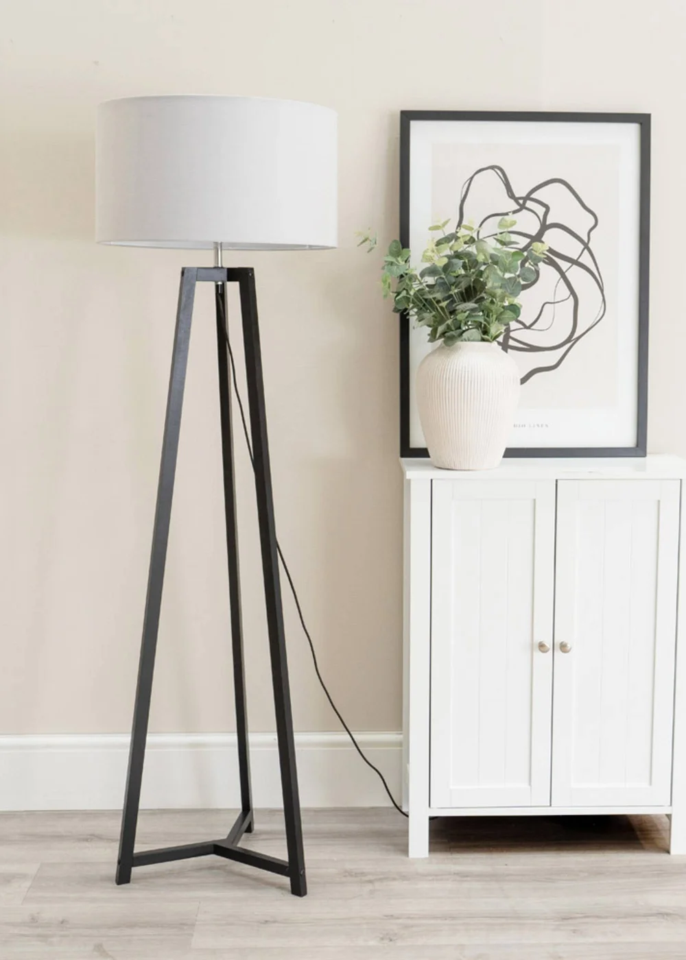 ValueLights Lottie Painted Black Floor Lamp with Large Drum Shade - One Size Image 1