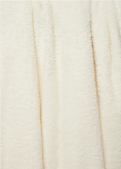 Cream Teddy Throw Image 2