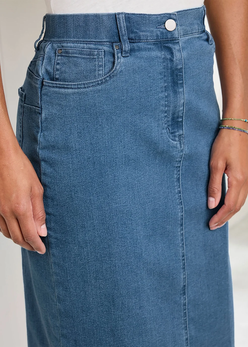 Cotton Traders Washed Blue Stretch Denim Skirt - Size 20 Image 3