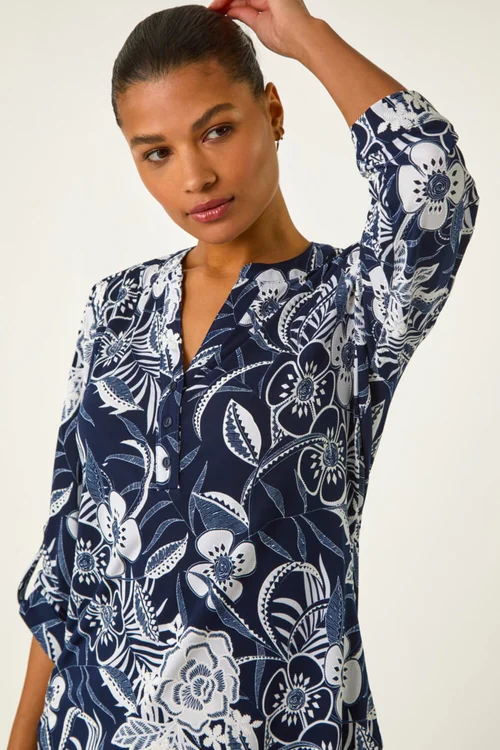 Roman Navy Textured Floral Print V-Neck Stretch Shirt - Size 14 Image 2