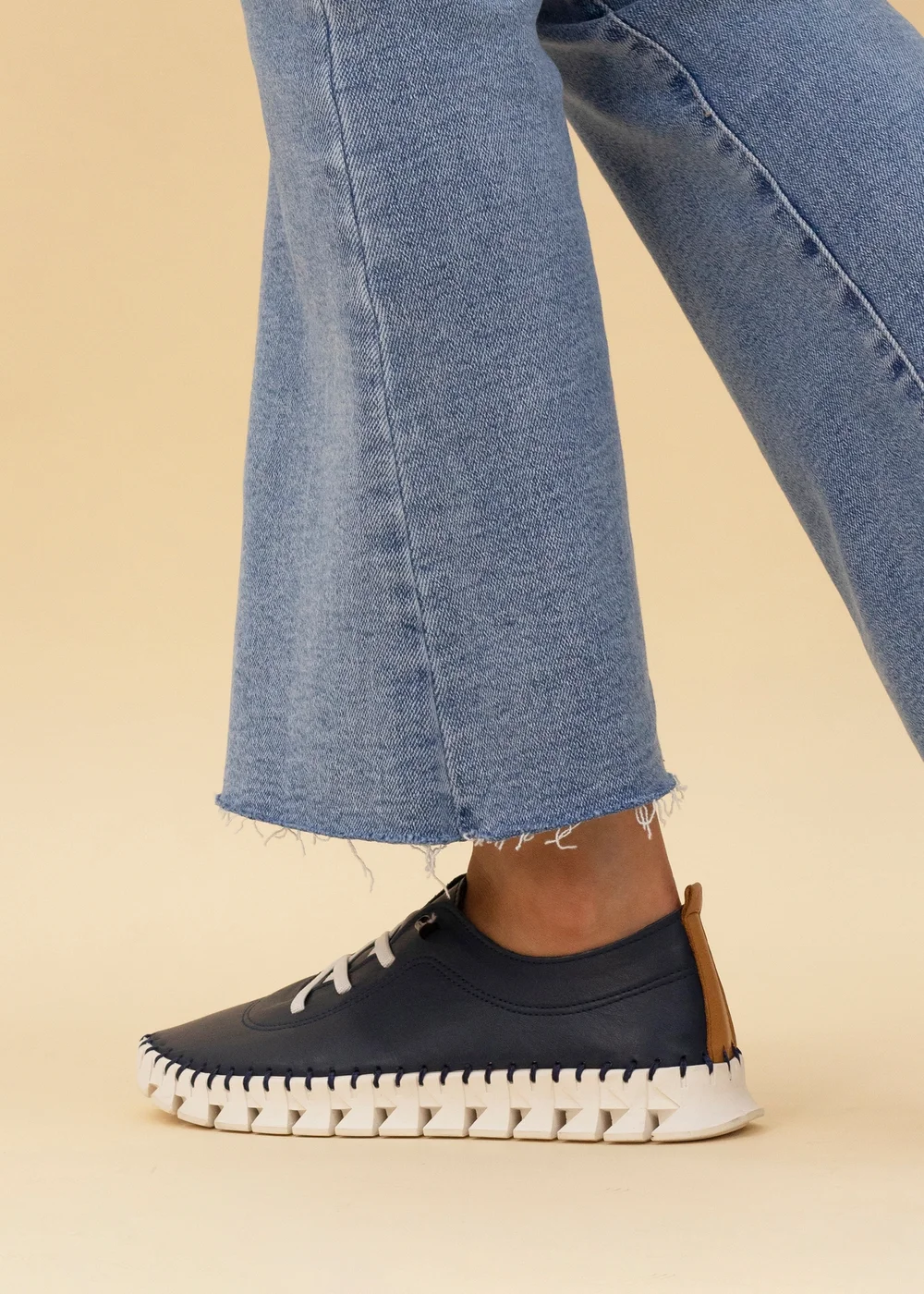 Lunar Blue St Austell Plimsoll - Size 3 Image 1