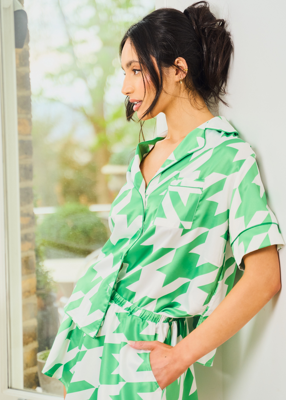 JimJam Green Satin Revere Short Set with Dogtooth Print - Large Image 2