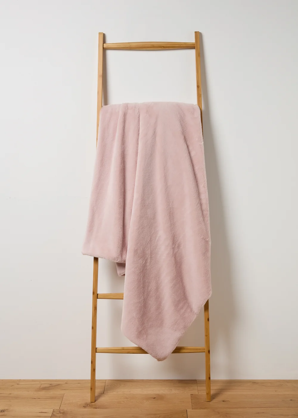 Pink Faux Fur Throw Image 1