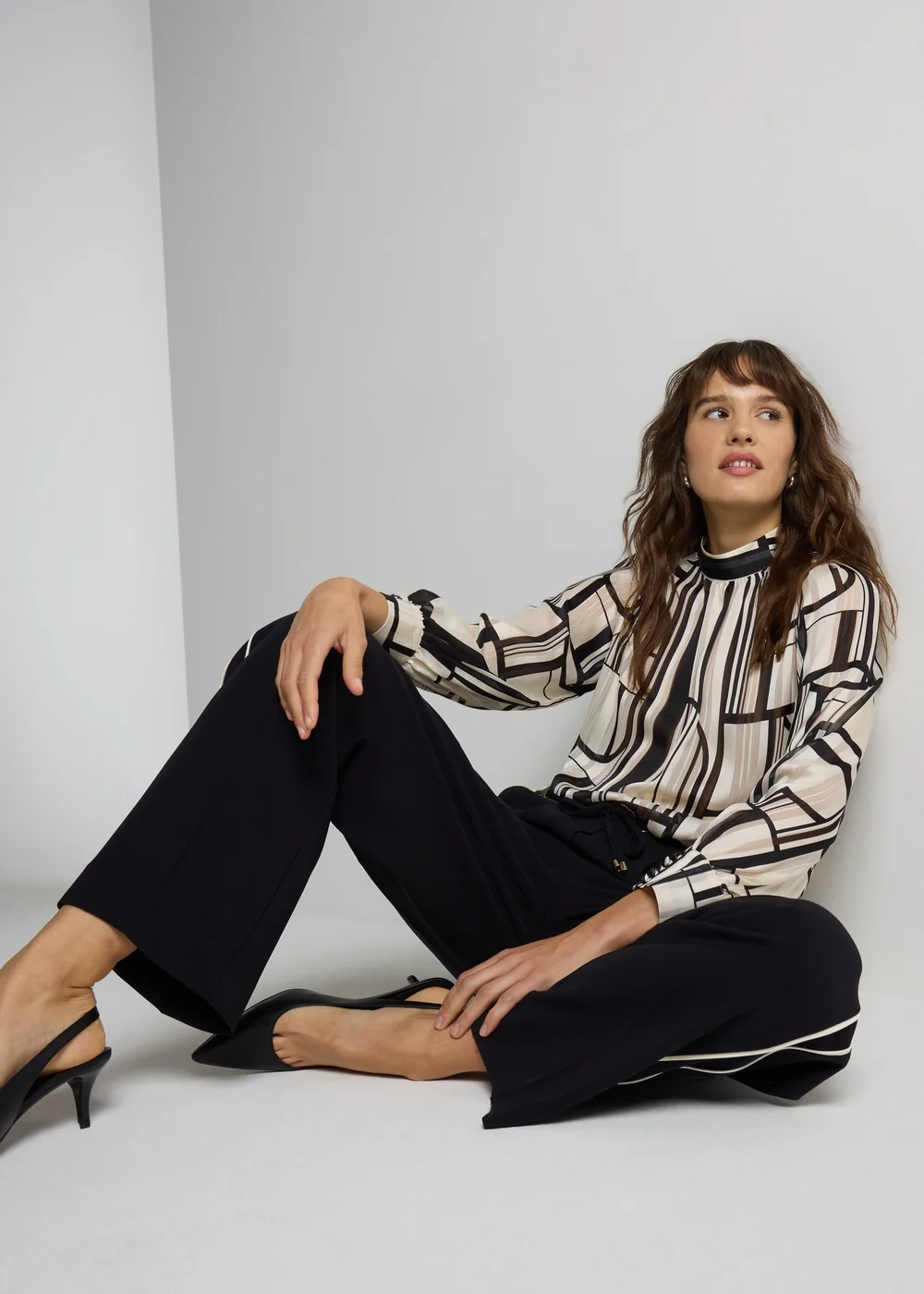 Et Vous Black Side Stripe Wide Leg Trousers - Size 26 29 leg Image 2