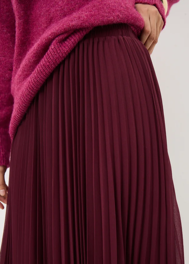 Burgundy Pleated Midaxi Skirt