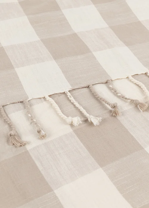 Yard Natural Chesil Check Tasselled 100% Cotton Throw - One Size Image 4