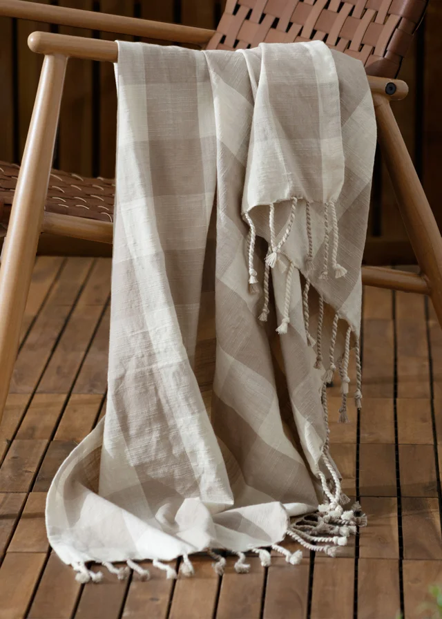 Yard Natural Chesil Check Tasselled 100% Cotton Throw