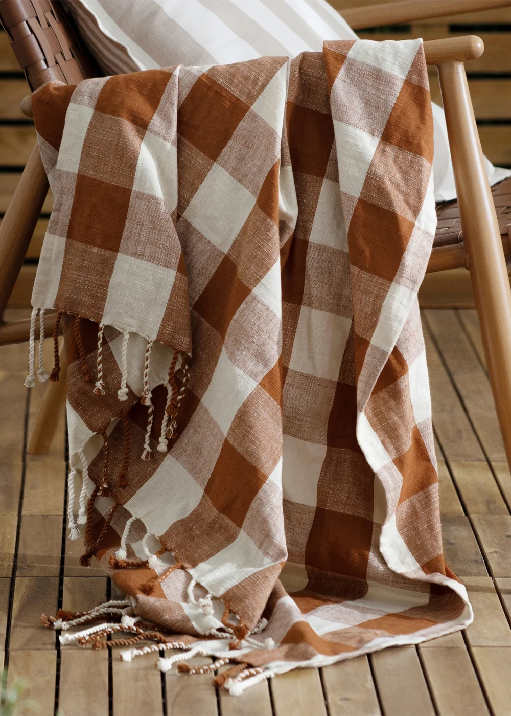 Yard Rust Chesil Check Tasselled 100% Cotton Throw - One Size Image 1