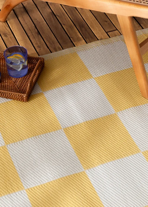 furn. Yellow Checkerboard Outdoor Rug - 120 x 180cm Image 2