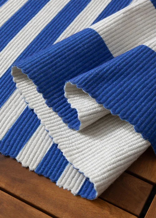 furn. Navy/White Deck Stripe Printed Indoor/Outdoor Rug - 120 x 170 Image 4
