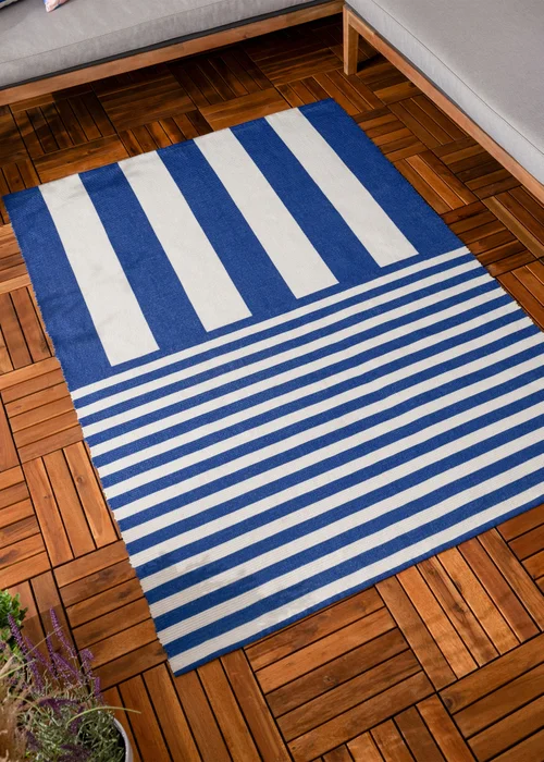 furn. Navy/White Deck Stripe Printed Indoor/Outdoor Rug - 120 x 170 Image 1