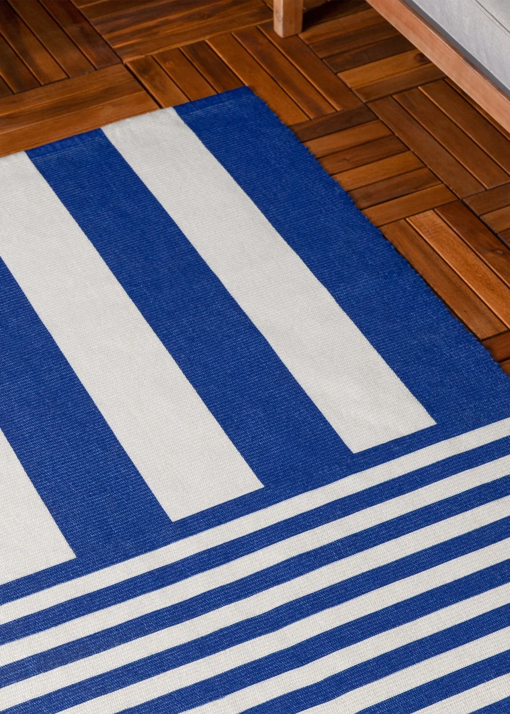 furn. Navy/White Deck Stripe Printed Indoor/Outdoor Rug - 120 x 170 Image 3