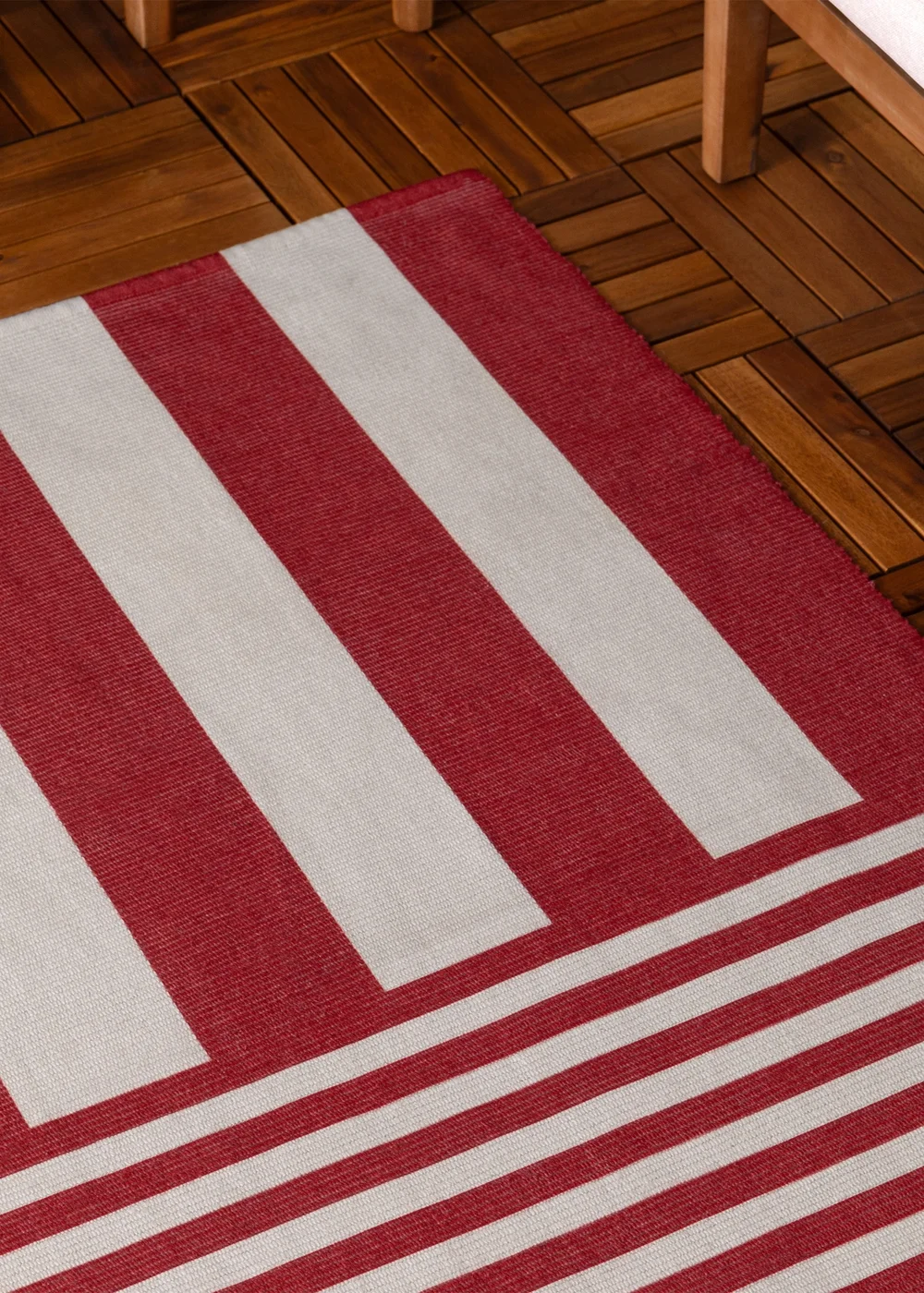 furn. Red Deck Stripe Printed Indoor/Outdoor Rug - 120 x 170 Image 3
