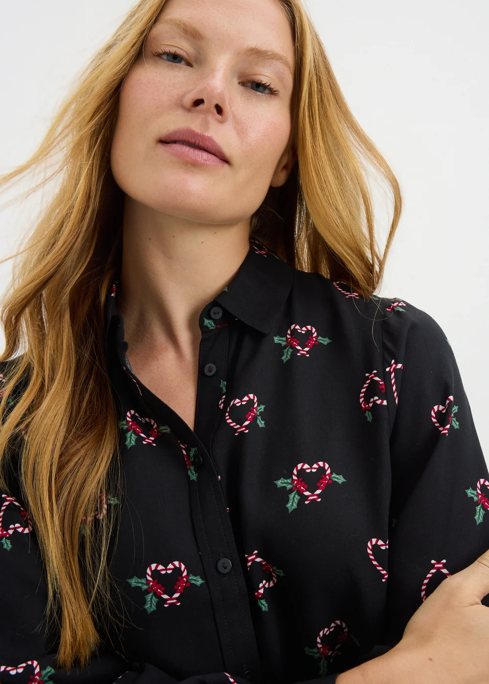 Black Print Christmas Shirt - Size 22 Image 1