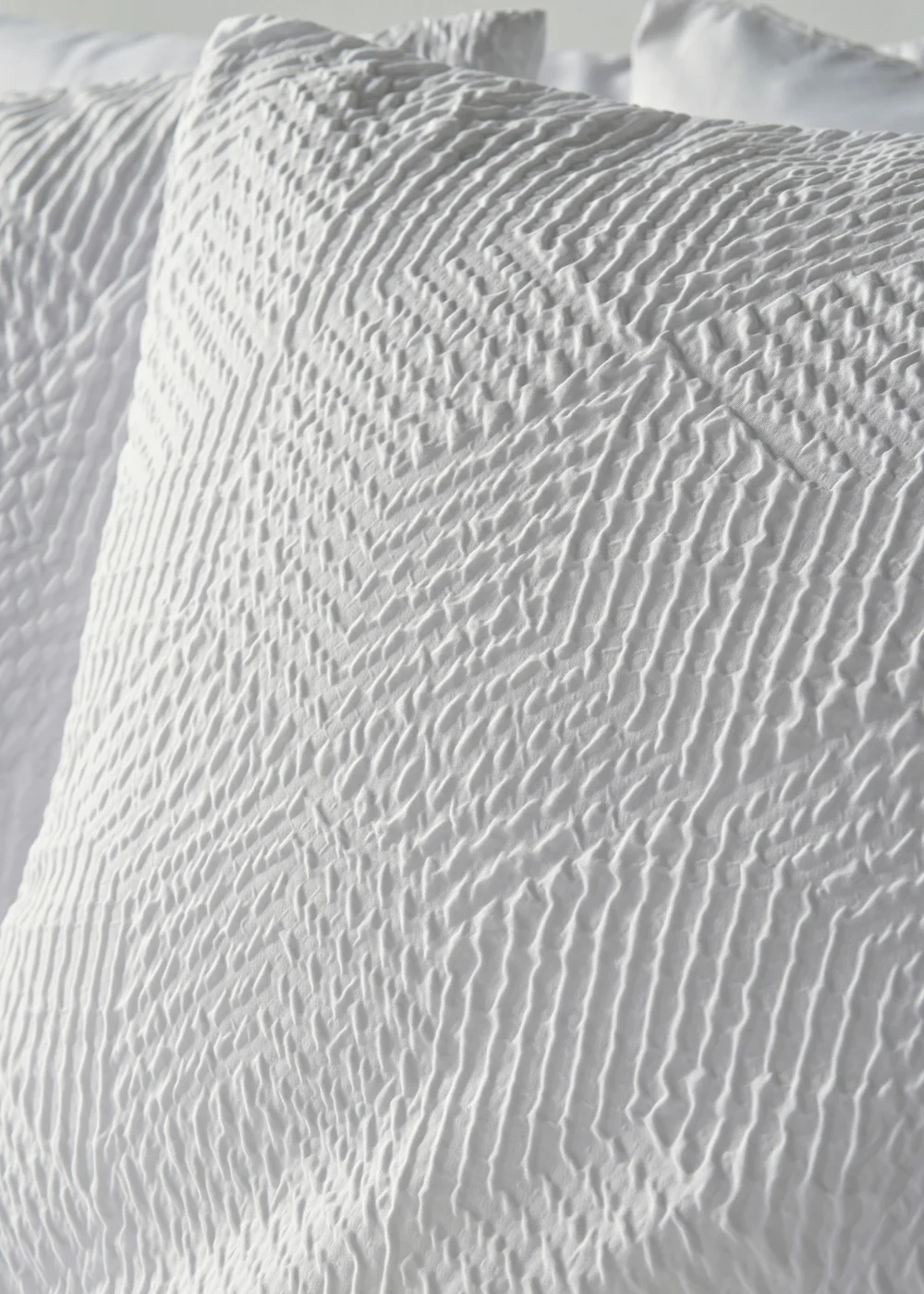 White Geometric Textured Duvet Set - Double Image 2