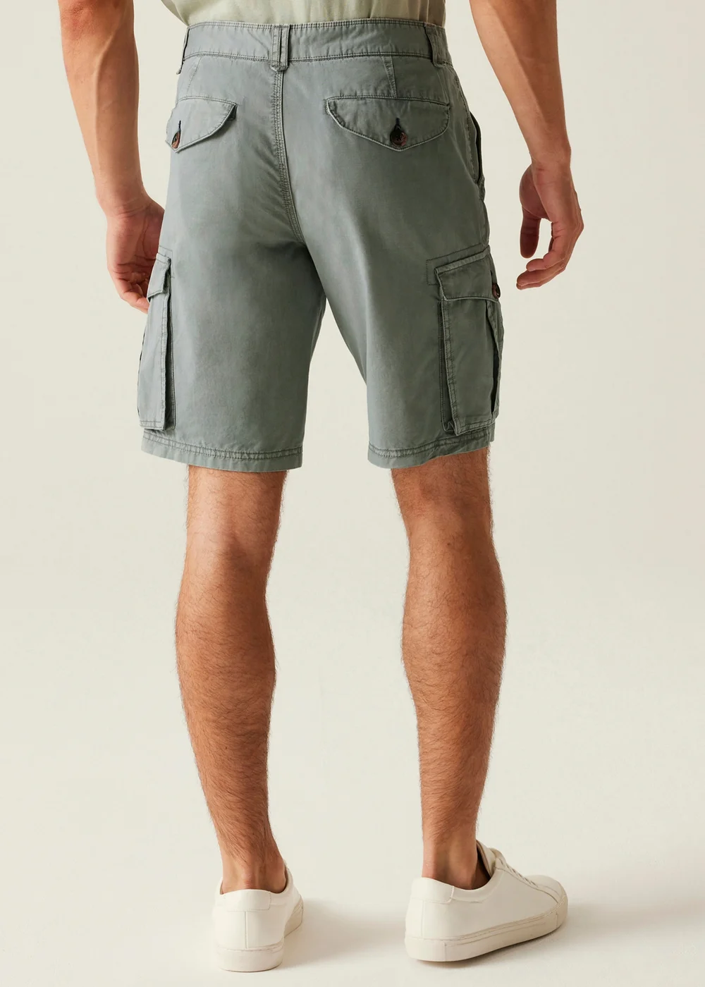 Regatta Storm Grey Shorebay II Multi-Pocket Shorts - 32 W Image 2