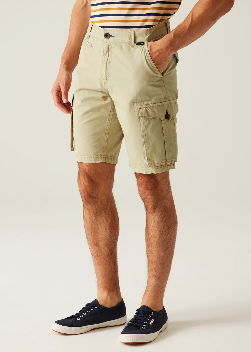 Regatta Ecru Shorebay II Multi-Pocket Shorts - 42 waist Image 1
