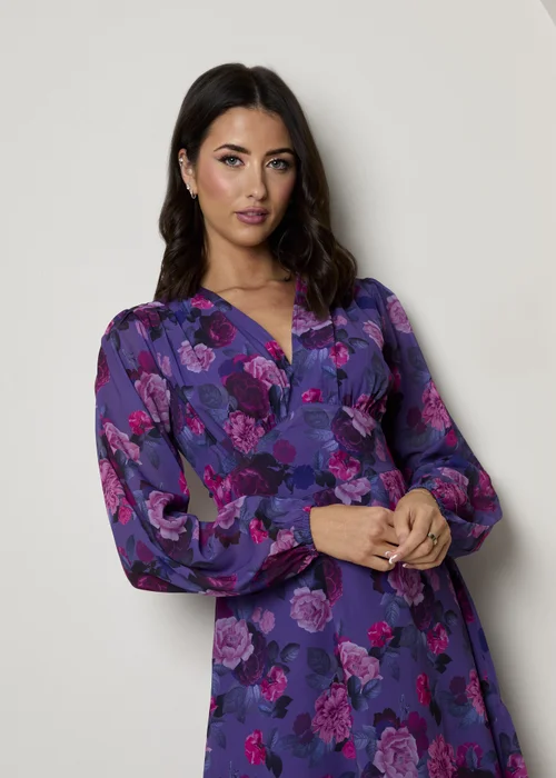Chi Chi London Purple Plus Size V Neck Floral Printed Chiffon Dress - Size 24 Image 3