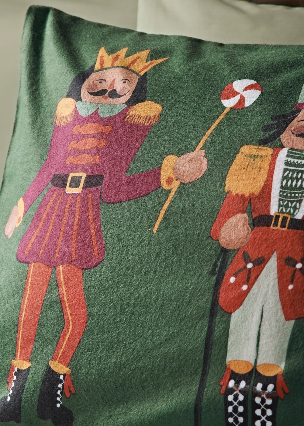 Green Christmas Nutcracker Duvet Set - King Image 2